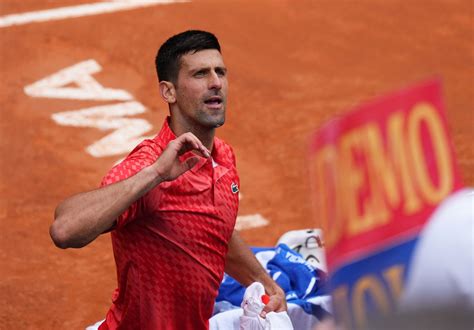 Novak Djokovic vào tứ kết Rome Open 2023