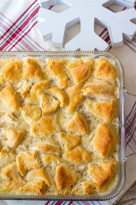 Sausage & Gravy Biscuit Casserole, so easy and comforting