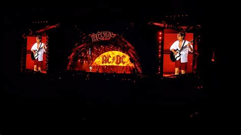 AC/DC Rock or Bust Tour - Sydney ANZ Stadium - 4th November 2015 - YouTube