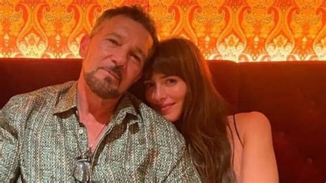 Antonio Banderas shares photo with stepdaughter Dakota Johnson - World ...