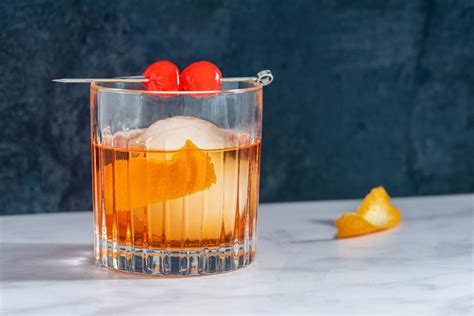 The Classic Whiskey Old-Fashioned Cocktail Recipe