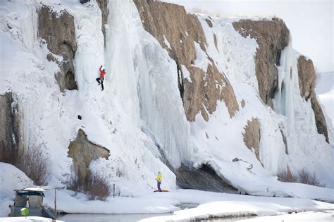 AAC Publications - Bamyan skiing and ice climbing