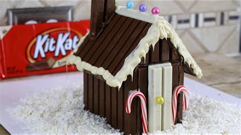 Kit Kat Gingerbread House - YouTube | Holiday treats christmas, Gingerbread house, Chocolate house