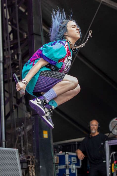 Billie Eilish performs during Day 2 of Music Midtown Festival at... | Billie eilish, Billie, Garotas