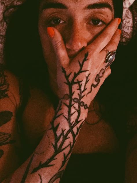 Thorns | Thorn tattoo, Traditional tattoo, Tattoos
