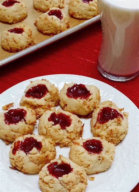 Shortbread Cookies With Jam Recipe With Video | The Cake Boutique