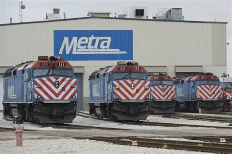 Metra approves $71M contract to replace aging locomotives - Chicago Sun ...