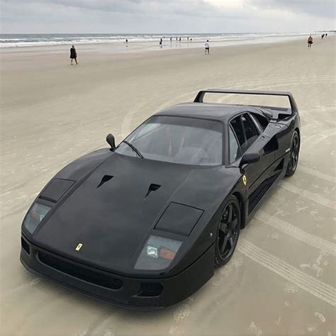 Black Ferrari F40 : r/carporn