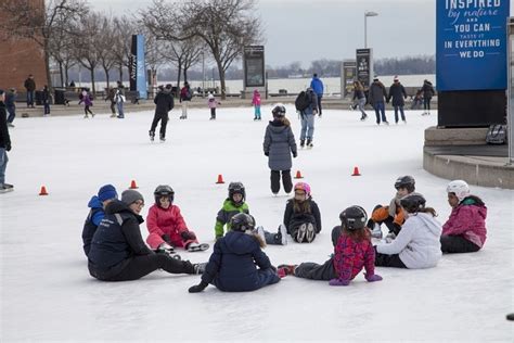 Toronto's Ice Skating Rinks: A Photo Essay