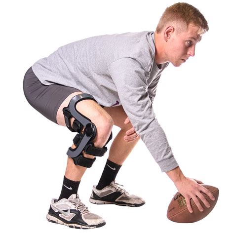 5 Common Football Injuries | Treatment for Knees, Ankles & Hamstrings