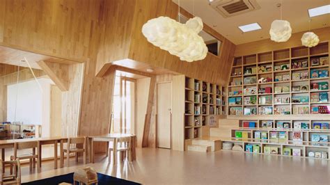 Frameweb | A Montessori kindergarten in China applies the child scale ...