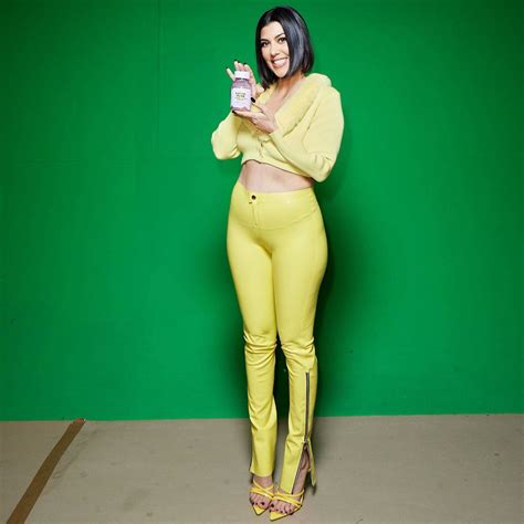 Kourtney Kardashian Pregnant Style 2022