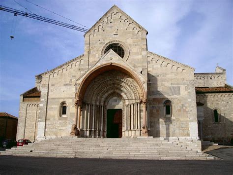 Ancona Cathedral (Ancona, 1017) | Structurae