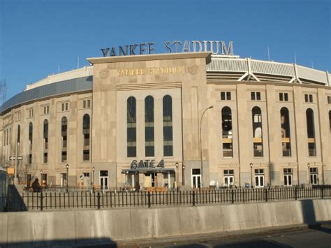 Yankee Stadium Capacity - NY Yankees Baseball - Bronx, NY