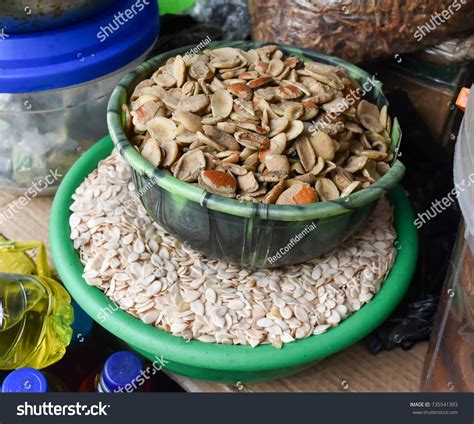 Nigerian Food Soup Ingredients Ogbono Egusi Stock Photo 735541393 | Shutterstock