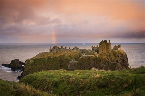 Scotland Castle Highlands UK Travel Rain Winter Editorial Photo - Image of street, castle: 132798191