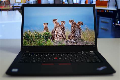 Lenovo ThinkPad T490 Review | Ubergizmo