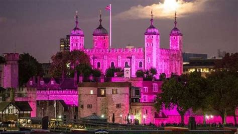 When London went pink | Condé Nast Traveller India