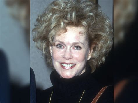 Shocking Death Of 'Bewitched' Star Elizabeth Montgomery To Be Re ...