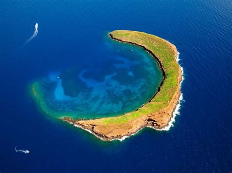 Molokini Crater, Hawaii -- Travel 365 | Hawaii travel, Maui travel ...