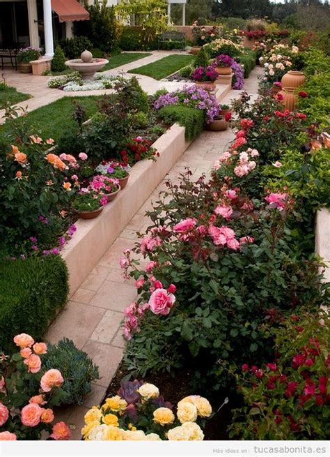 Un jardín con rosas - Tu casa Bonita