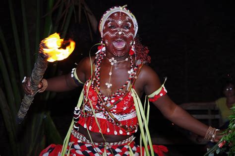 FANG PEOPLE: THE HIGHLY SPIRITUAL BANTU PEOPLE OF WEST AFRICA AND THE LARGEST ETHNIC GROUP IN ...