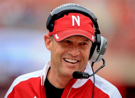 Woman confronts Nebraska football coach 18 years after alleged gang rape - National | Globalnews.ca