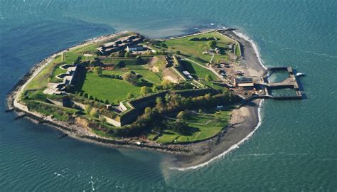 Georges Island & Fort Warren : Boston | Visions of Travel