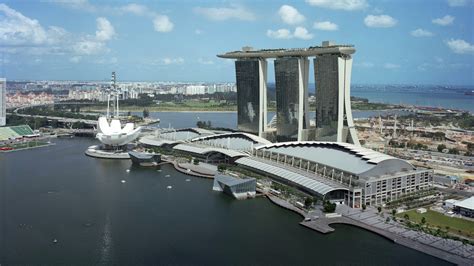 Marina Bay Sands - Skyscraper in Singapore - Thousand Wonders