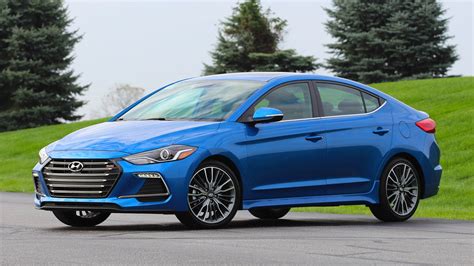 2017 Hyundai Elantra Sport Review: More show, more go