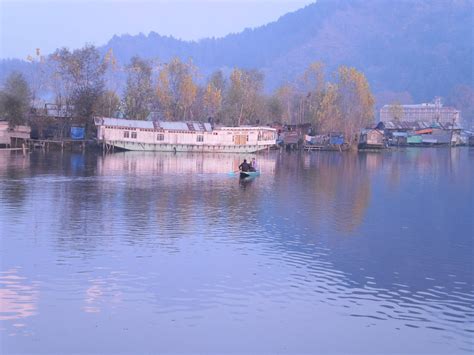 Dal Lake - India Travel Forum | IndiaMike.com