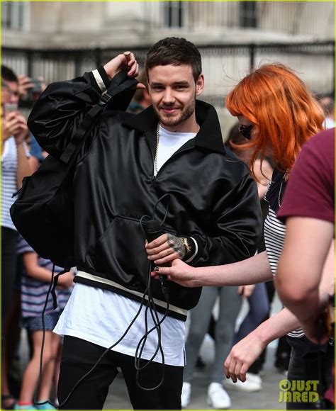 Liam Payne Surprises Fans in London with Impromptu Show! | Photo ...