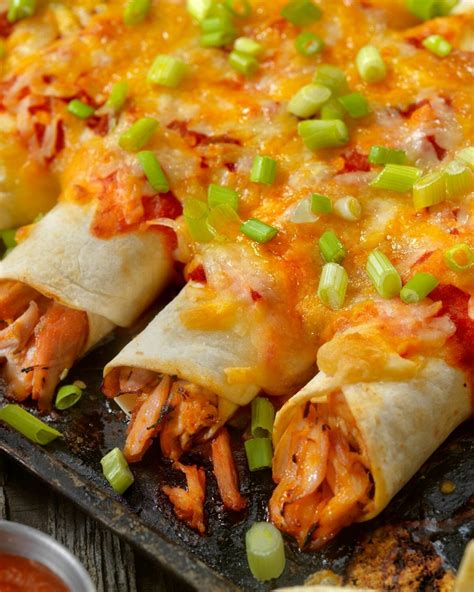 Shredded Chicken Enchiladas | RecipeLion.com