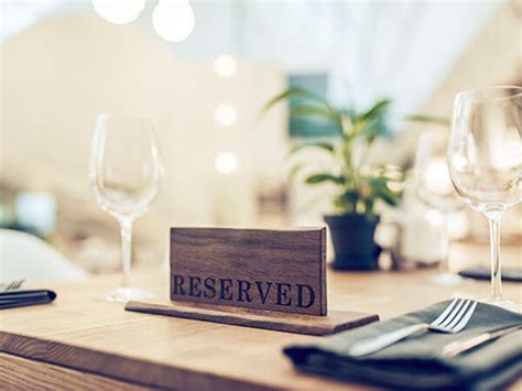 Tips for Making a Reservation at a Restaurant — The Polite Society