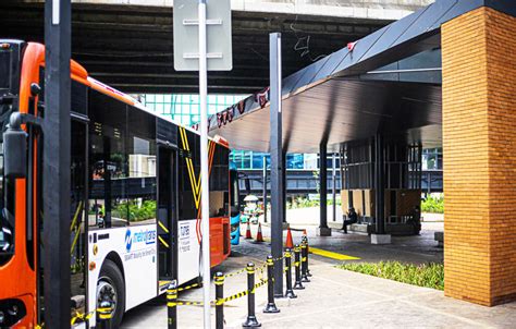 Transjakarta Perpanjang Jam Operasional hingga Pukul 24.00 WIB