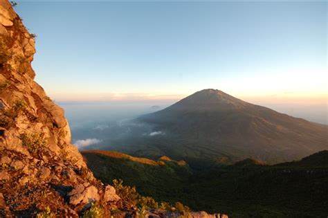 Indonesia Mount Merapi | sunrise at mount merapi. amazingly … | Flickr