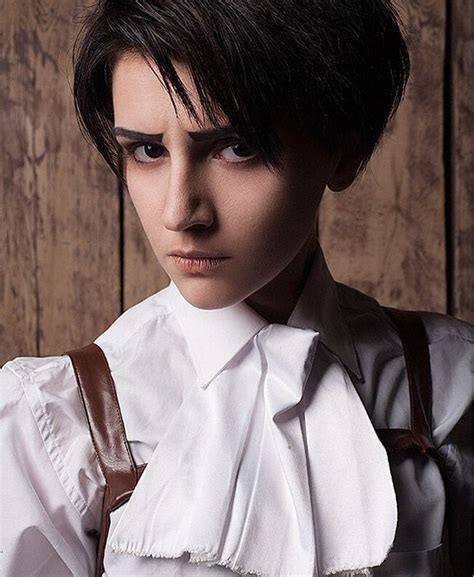 Cosplay Levi Ackerman - Attack On Titan Attack On Titan Levi, Eren Jaeger, Levi Ackerman ...