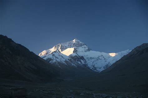 Sunrise @ The Mount Everest by res2000 on DeviantArt