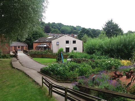 Meanwood Valley Farm: lower part © Stephen Craven :: Geograph Britain and Ireland