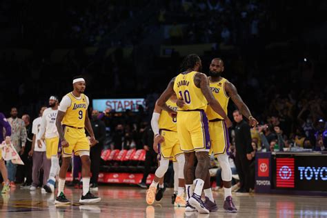 Lakers Reportedly Make Roster Decision On DeAndre Jordan - The Spun