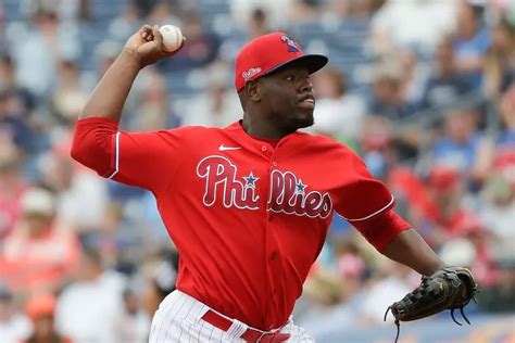 Phillies closer Hector Neris believes he has experience to succeed in ...