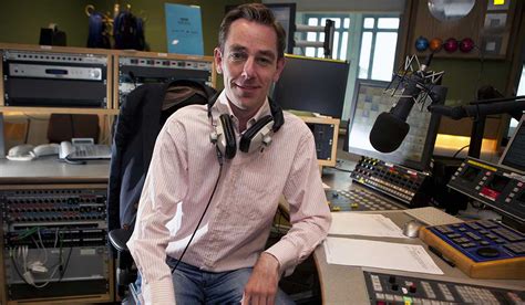 'You can overanalyse things' - Ryan Tubridy questions the banning of books in schools - Extra.ie