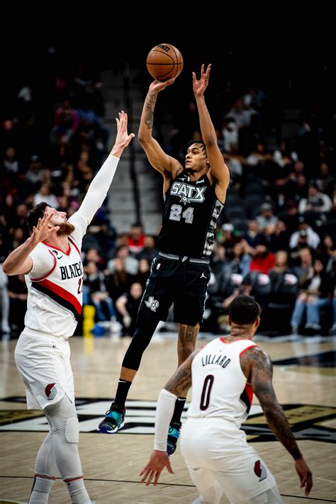 Photos: Spurs vs Trail Blazers 12/14 Photo Gallery | NBA.com