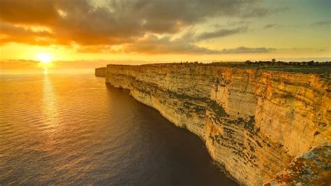 Dingli-Cliffs-at-sunset - Getaways