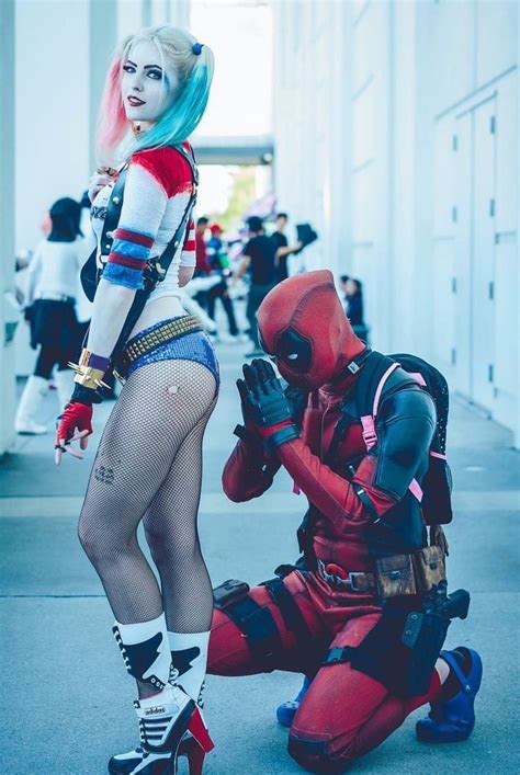 Pin by Funeral Editor ⚰️ on Cosplay | Deadpool funny, Couples cosplay ...