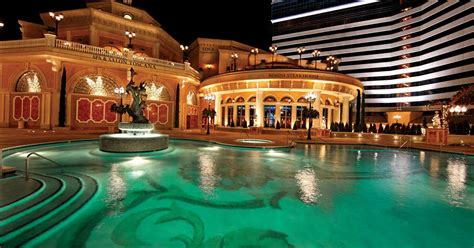 Peppermill Resort Hotel, Reno | Roadtrippers