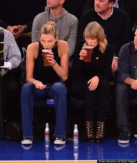 Here Are Photos Of Taylor Swift Enjoying A Beer At A New York Knicks ...