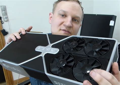 За GeForce RTX 4090 будут просить меньше 2000 долларов. Свежие слухи говорят о параметрах и ...