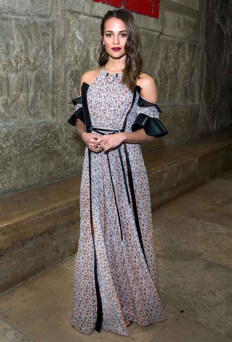 Alicia Vikander 'Tomb Raider' Fashion, Dresses: Pics