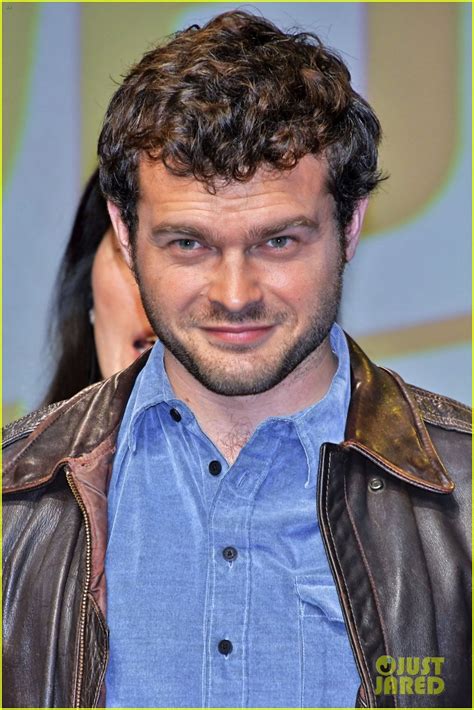 Photo: alden ehrenreich solo press conference japan 12 | Photo 4099546 ...